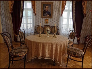 Spasskoye Lutovinovo Interior pic01 320x240 4z3